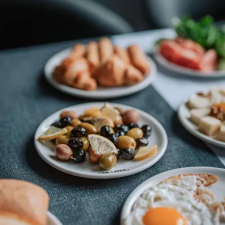 Marlen Denizli Hotel 4*